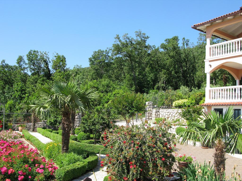 Bed And Breakfast Villa Iris Moscenicka Draga Exterior photo