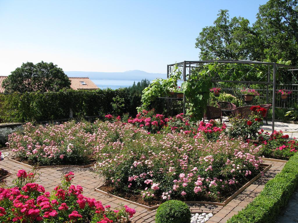 Bed And Breakfast Villa Iris Moscenicka Draga Exterior photo